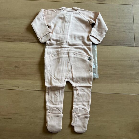NWT Goumi Kids Rose Baby Footie SZ 3-6 mo Baby Girl Pink Bamboo Zippy Sleeper - Picture 2 of 3